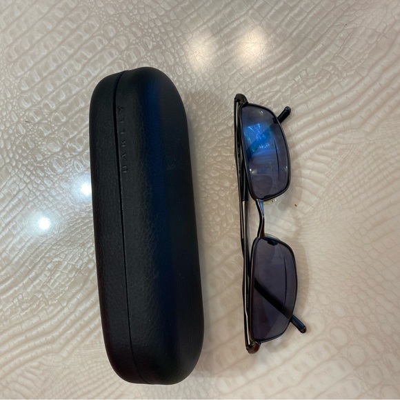 Oakley reading glasses preowned Please - Picture 2 of 13